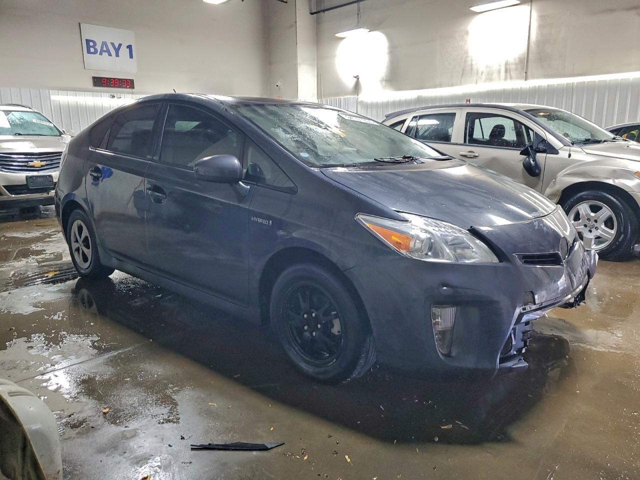 2015 TOYOTA PRIUS