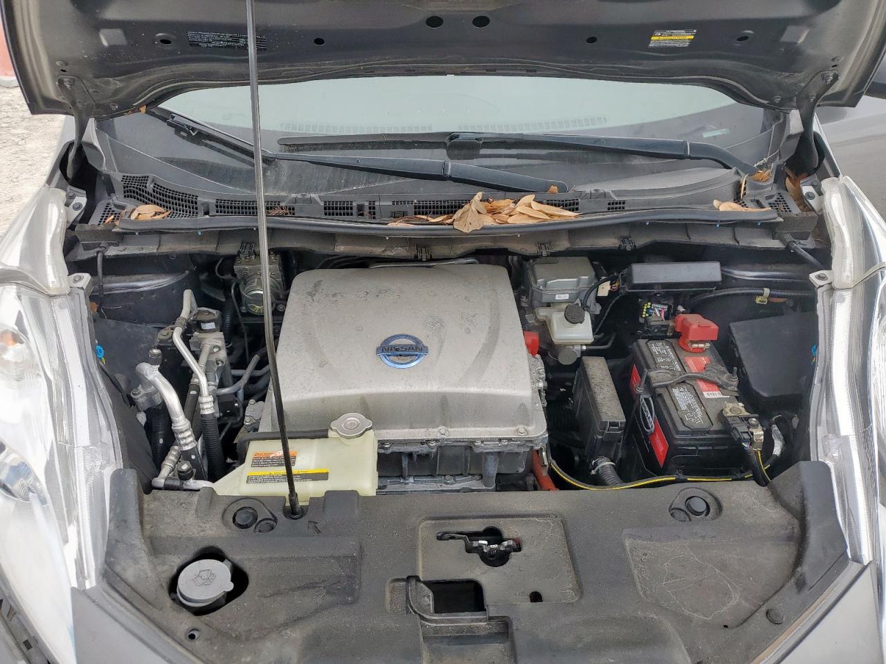 2014 NISSAN LEAF