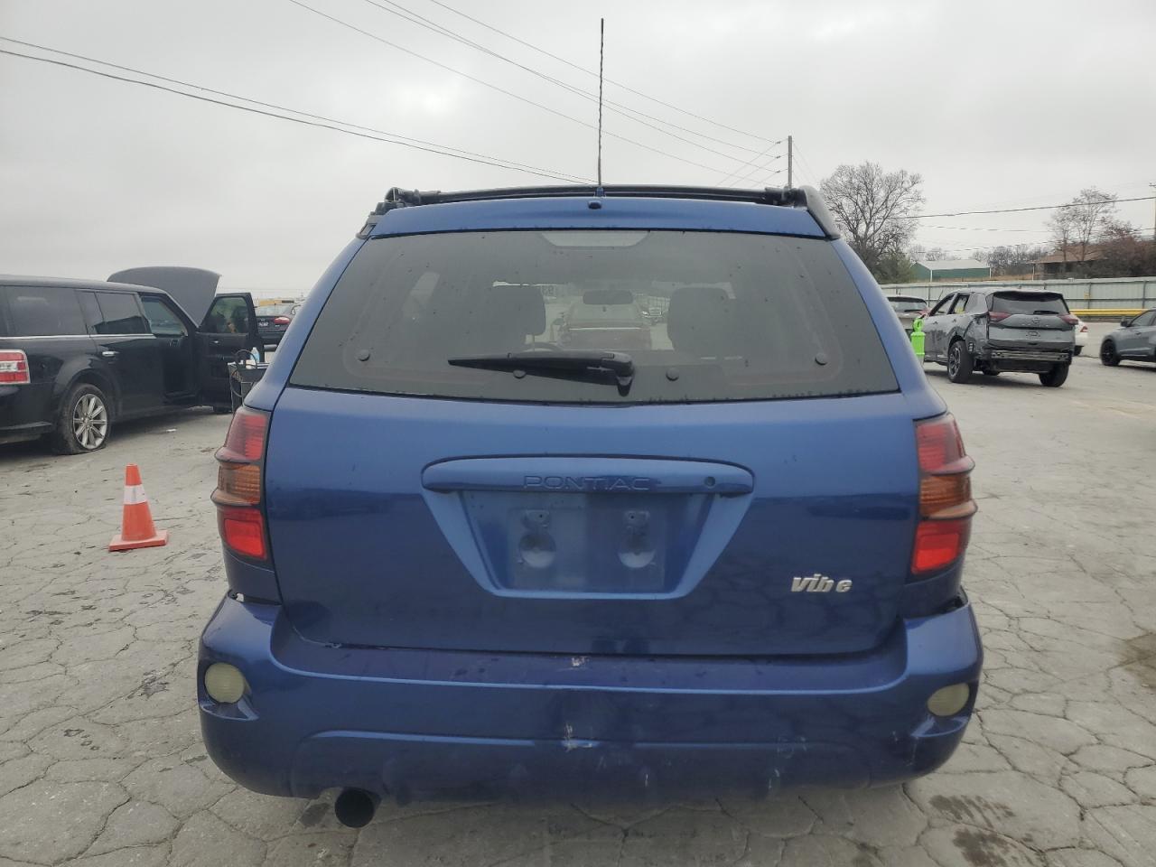 2004 PONTIAC VIBE