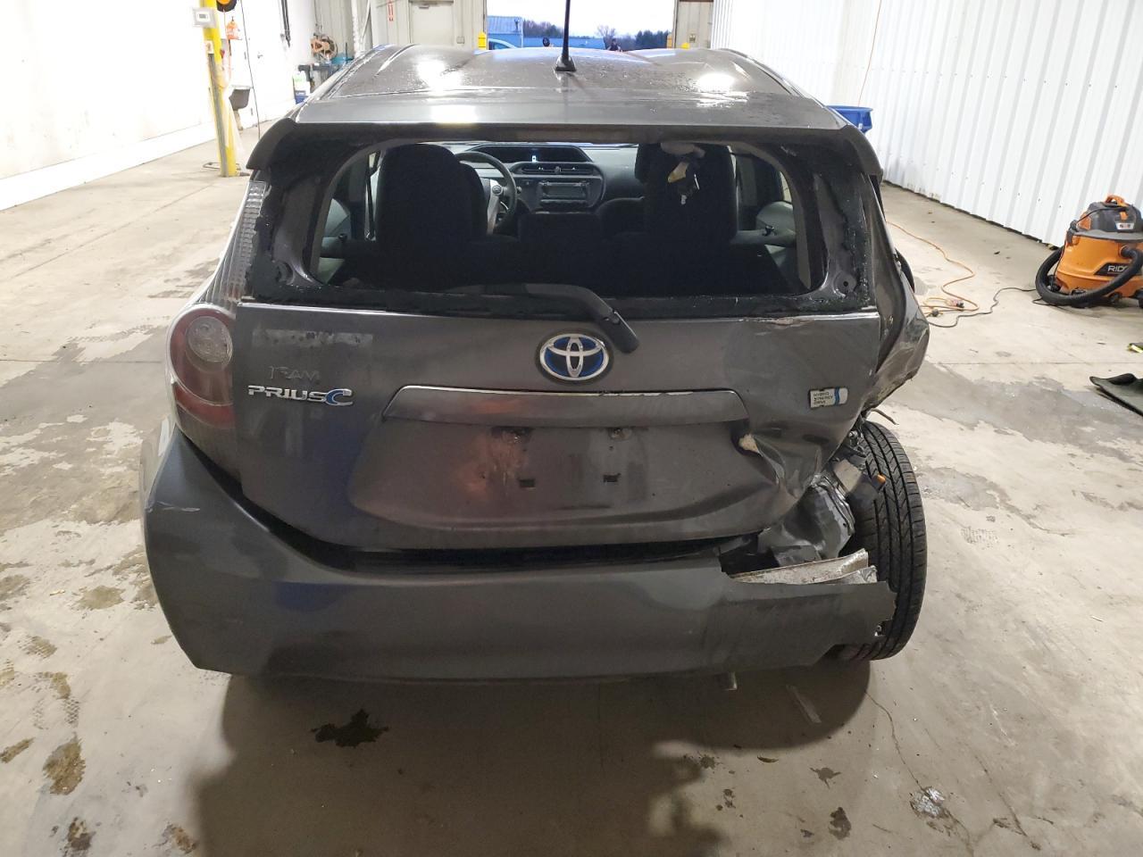 2013 TOYOTA Prius c