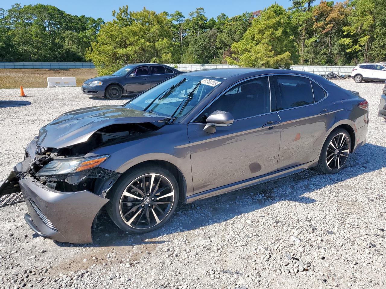 2018 TOYOTA CAMRY