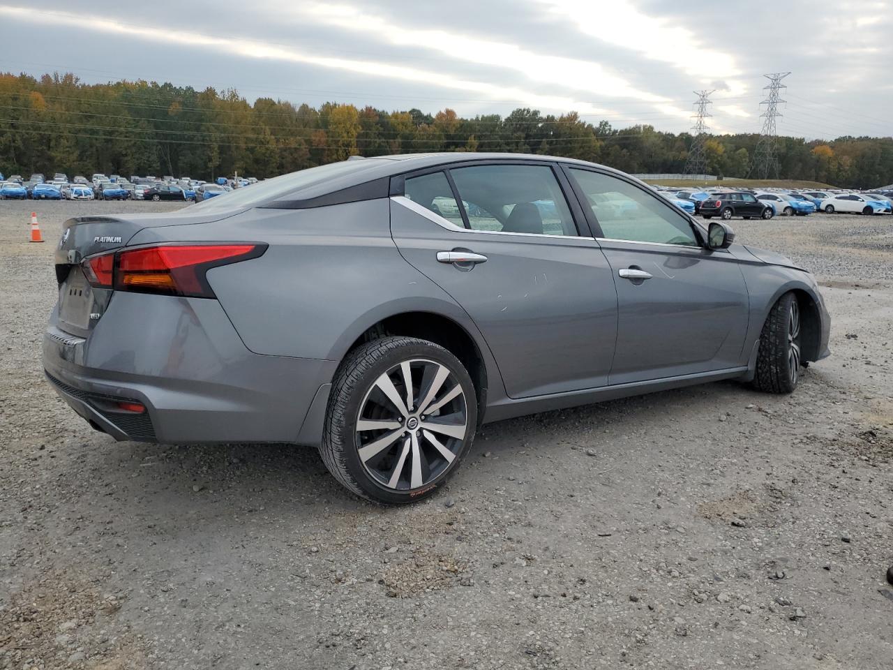 2022 NISSAN ALTIMA
