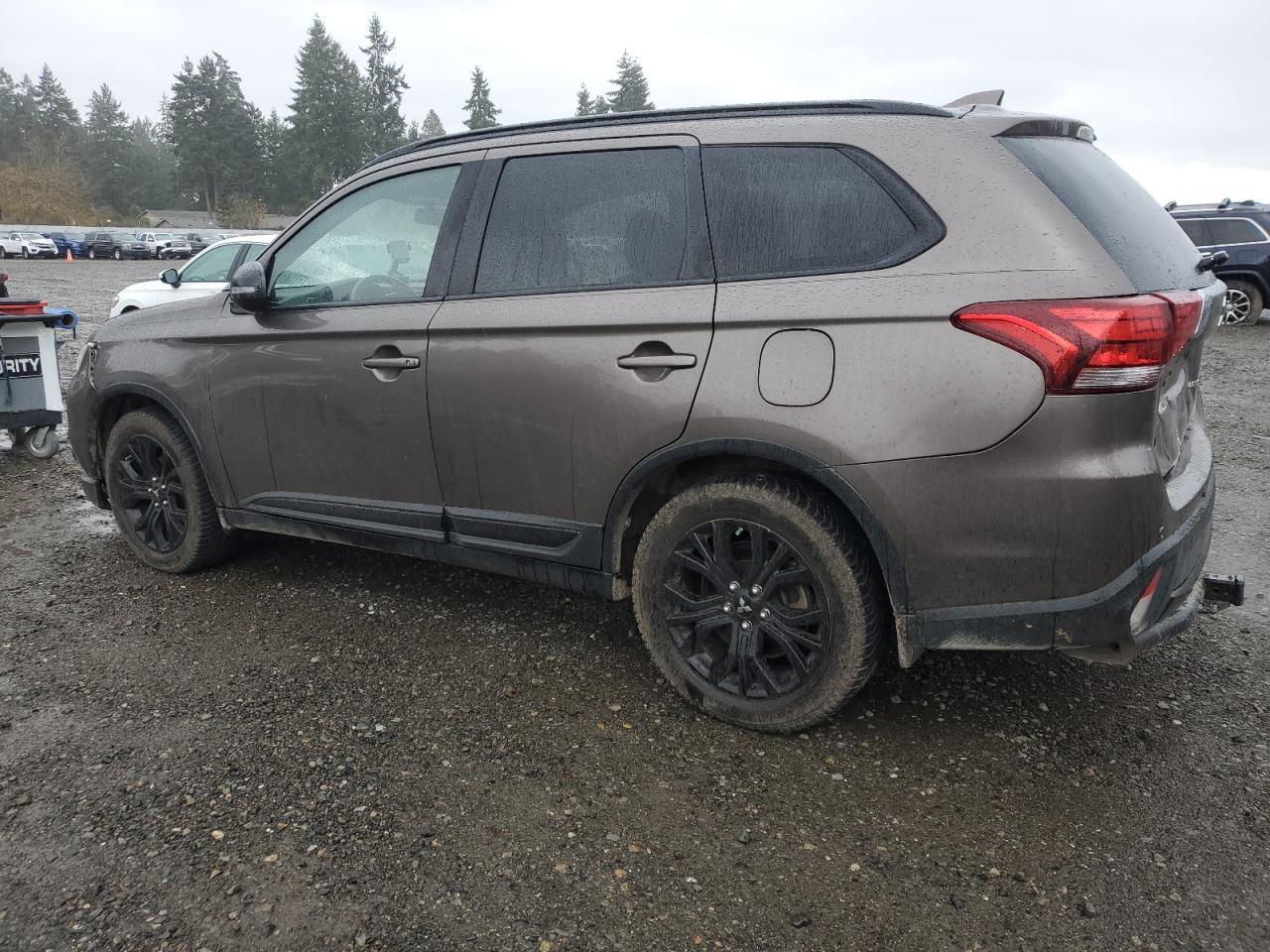2018 MITSUBISHI outlander
