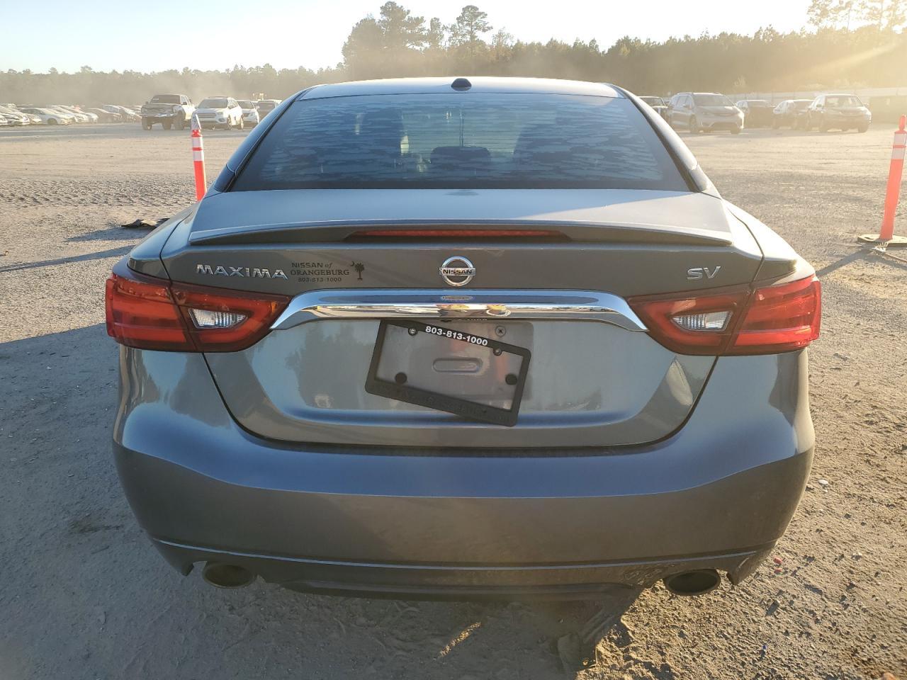 2017 NISSAN Maxima