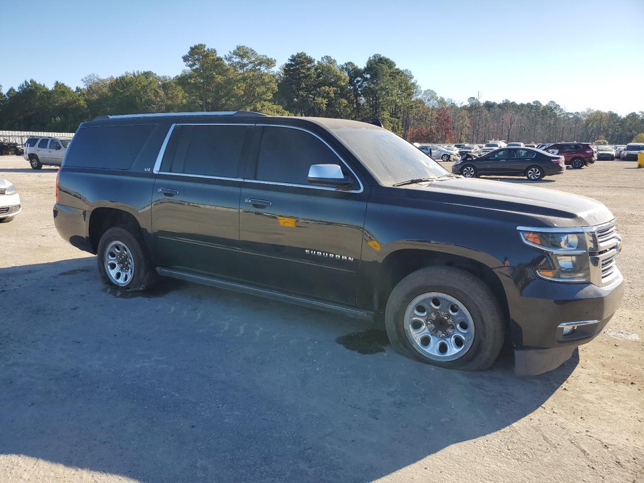 2015 CHEVROLET Suburban