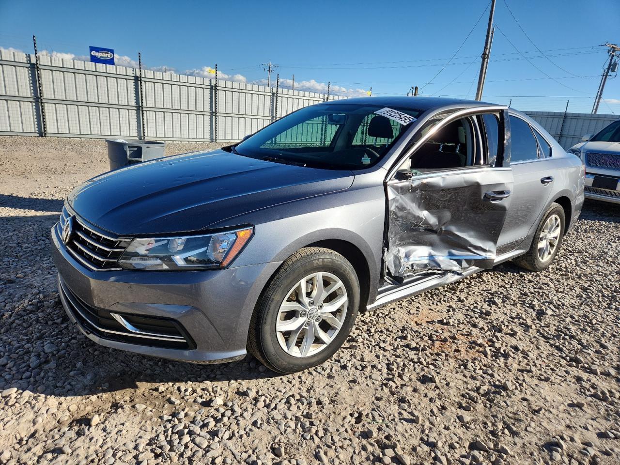 2016 VOLKSWAGEN Passat