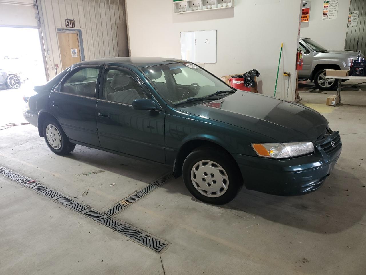 1997 TOYOTA CAMRY