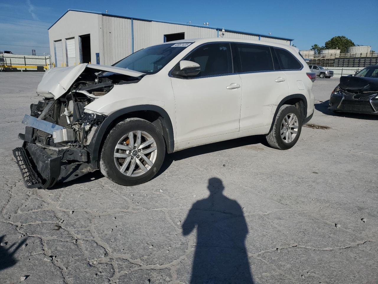 2016 TOYOTA HIGHLANDER