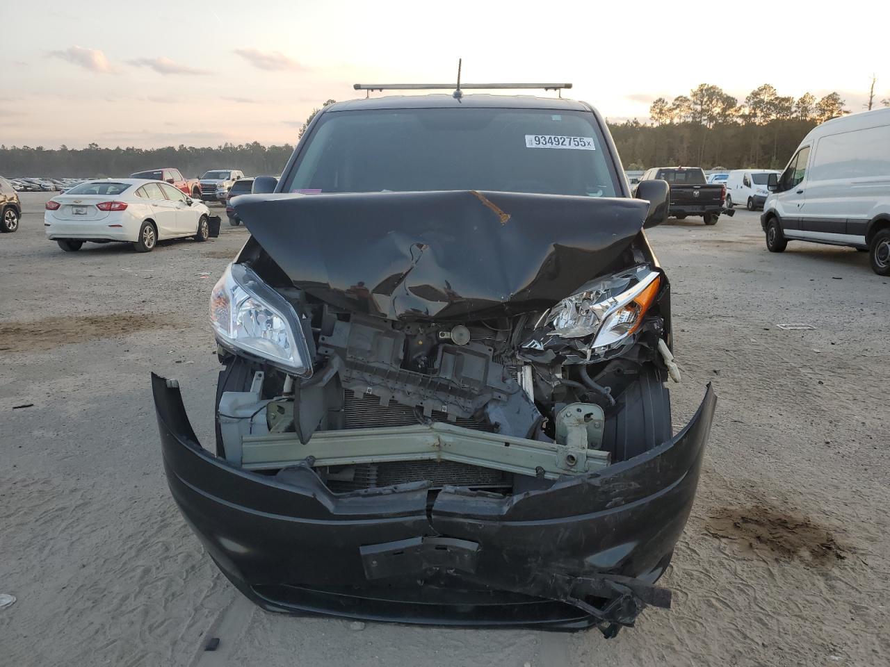 2017 NISSAN NV 200