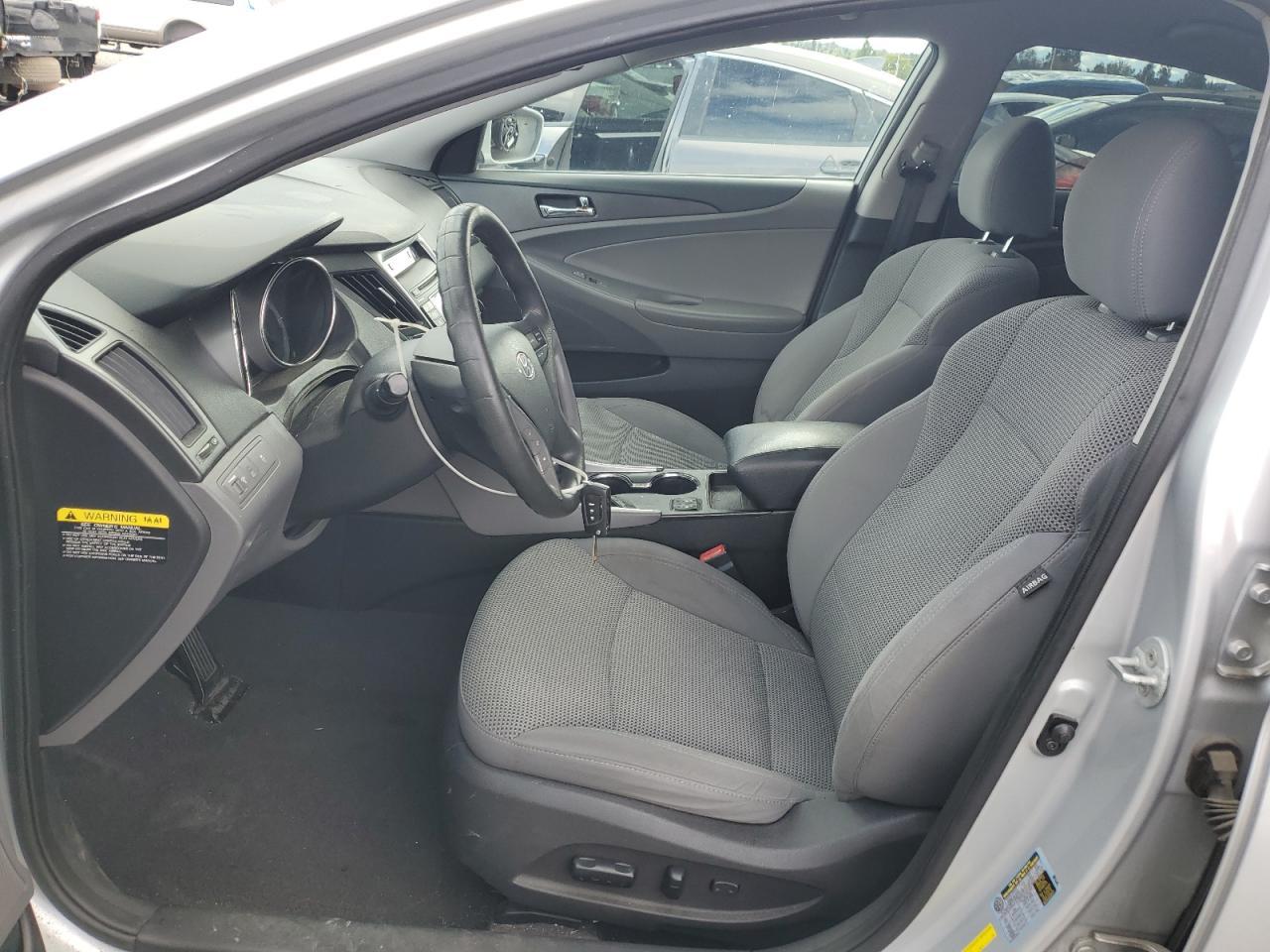 2013 HYUNDAI SONATA