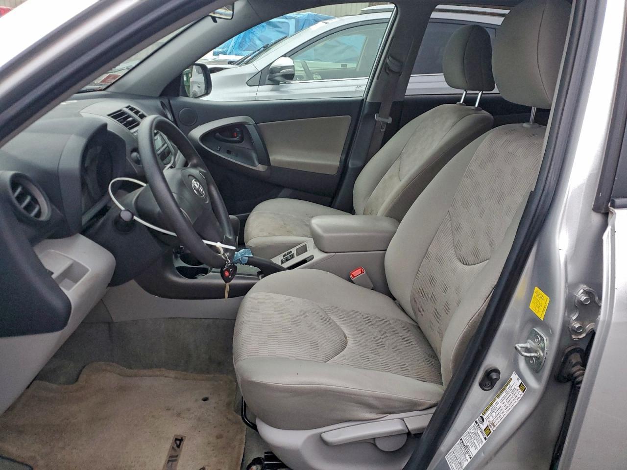 2011 TOYOTA RAV4