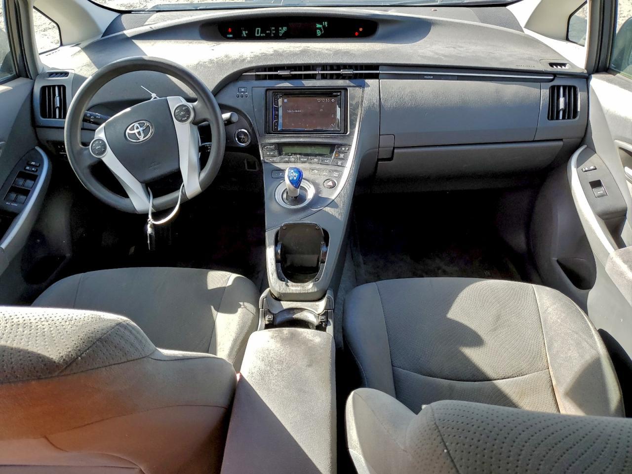 2010 TOYOTA PRIUS