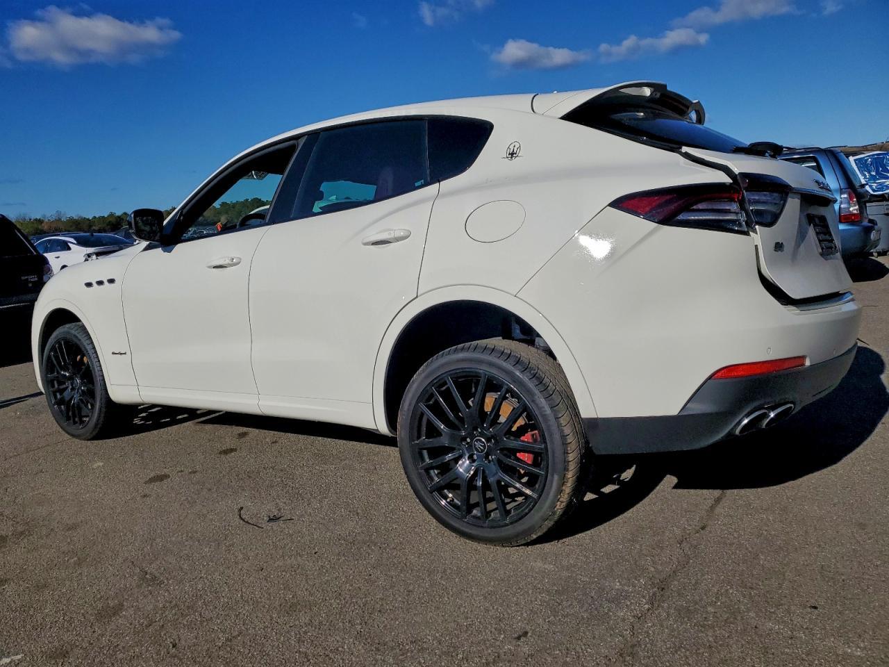 2021 MASERATI Levante