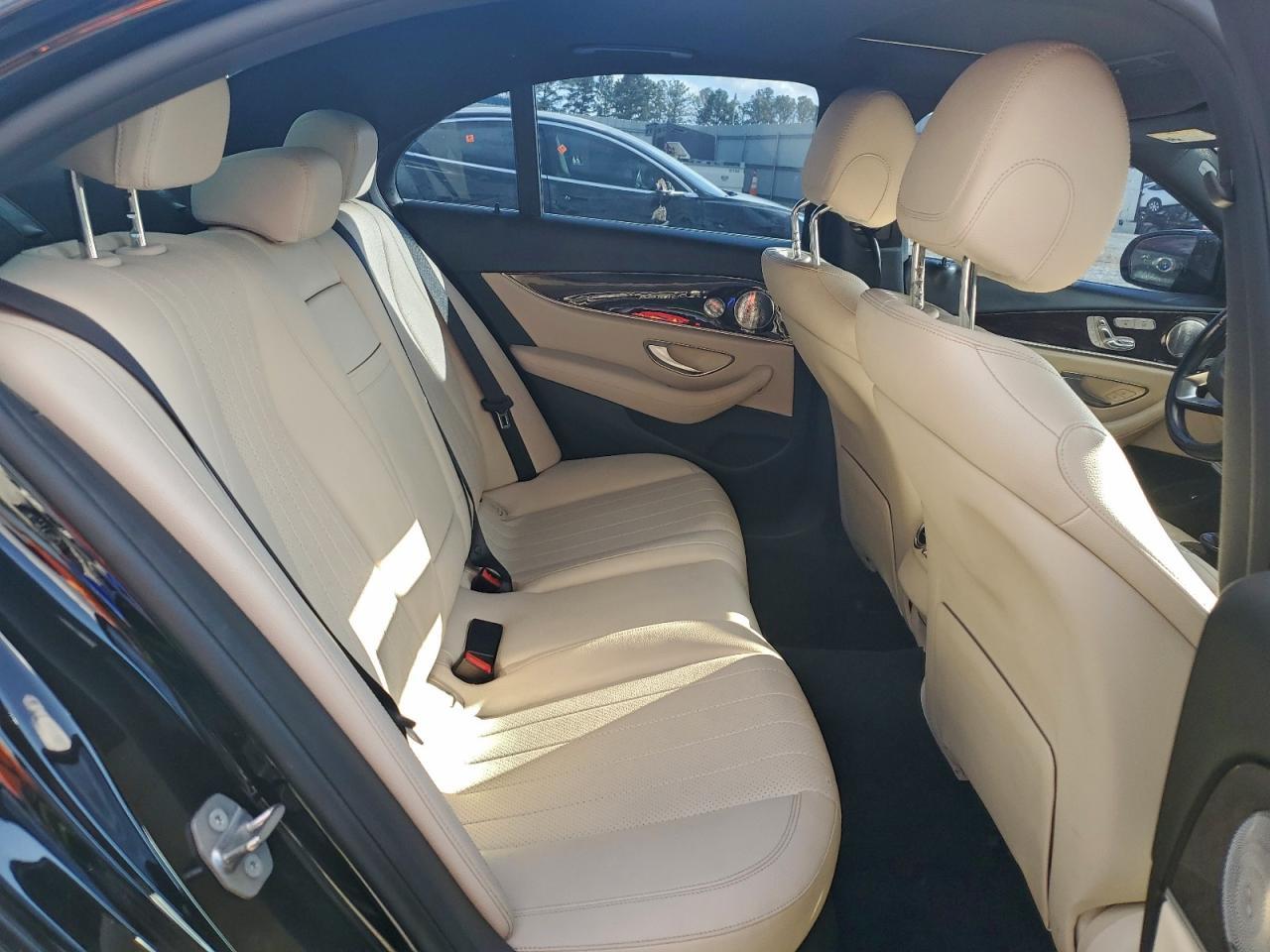 2017 MERCEDES-BENZ E-Class