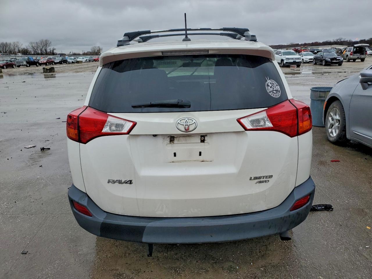 2014 TOYOTA RAV4