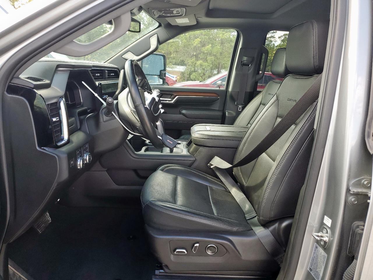 2024 GMC Sierra