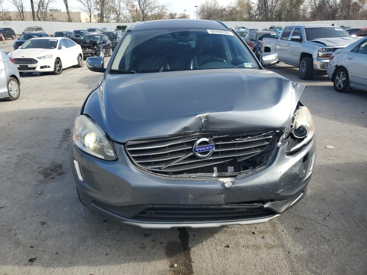 2017 VOLVO XC60