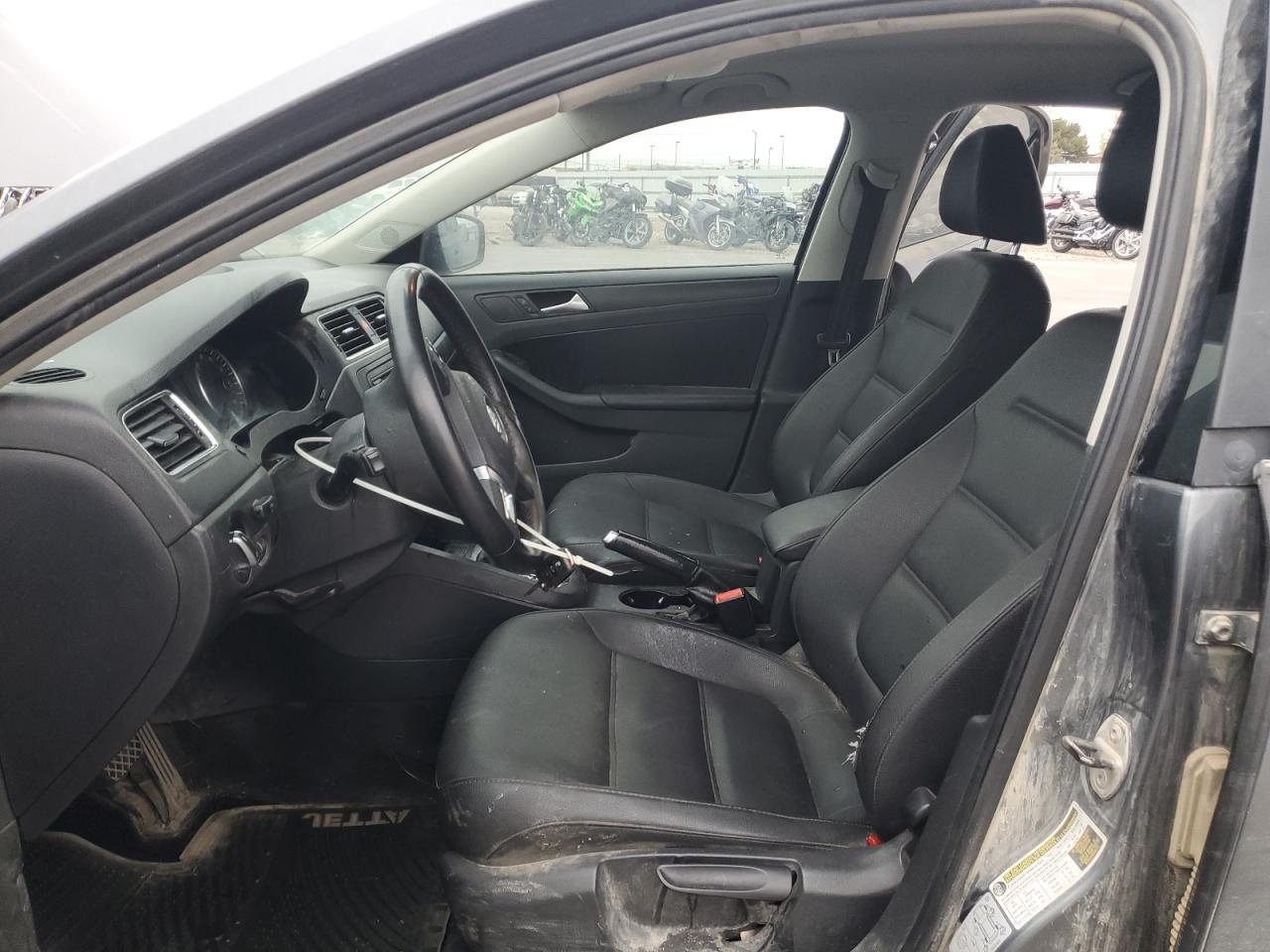 2012 VOLKSWAGEN JETTA