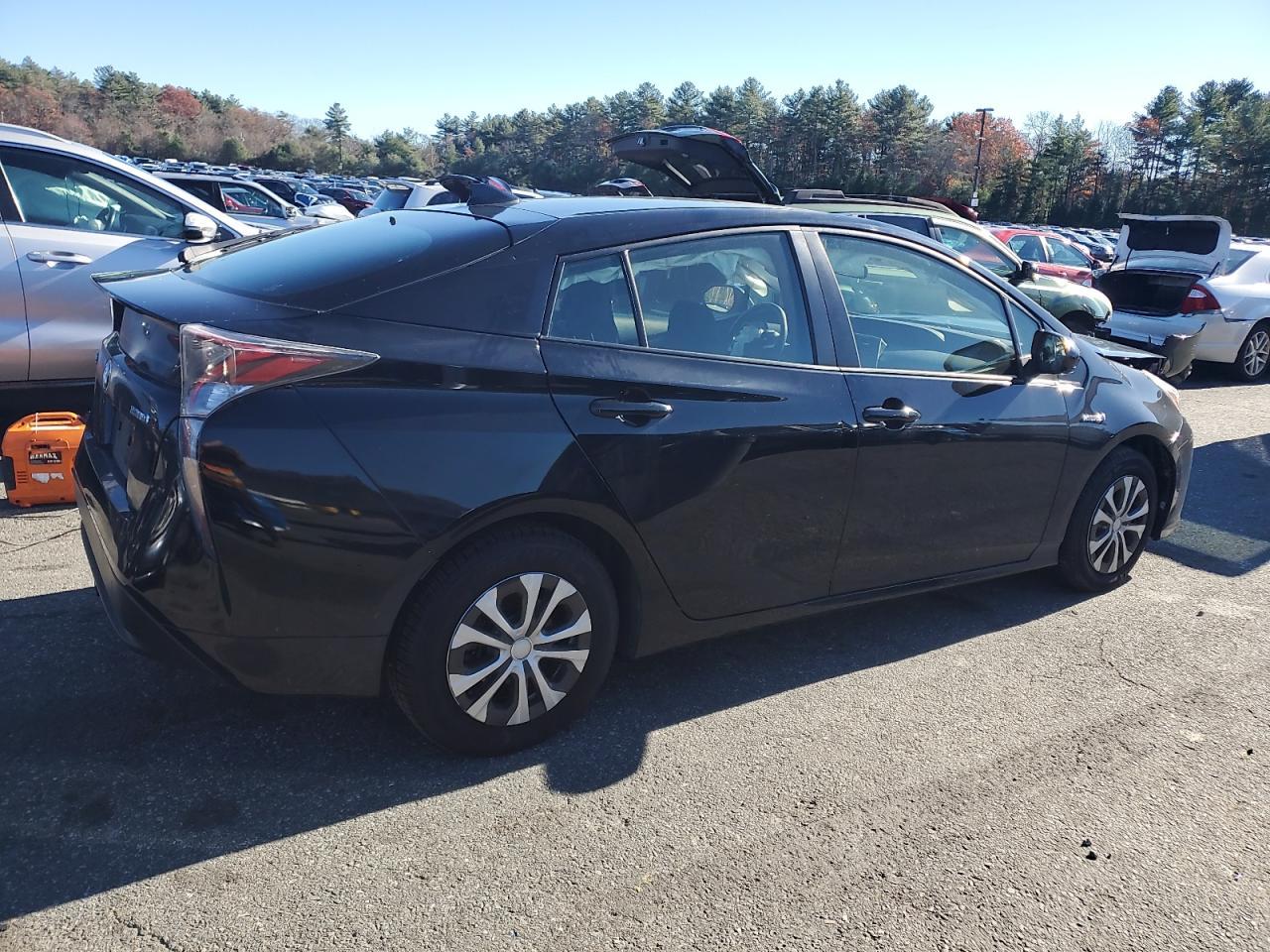 2016 TOYOTA PRIUS
