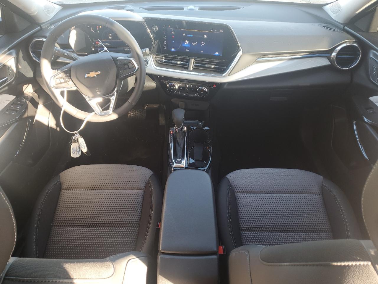 2025 CHEVROLET TRAX