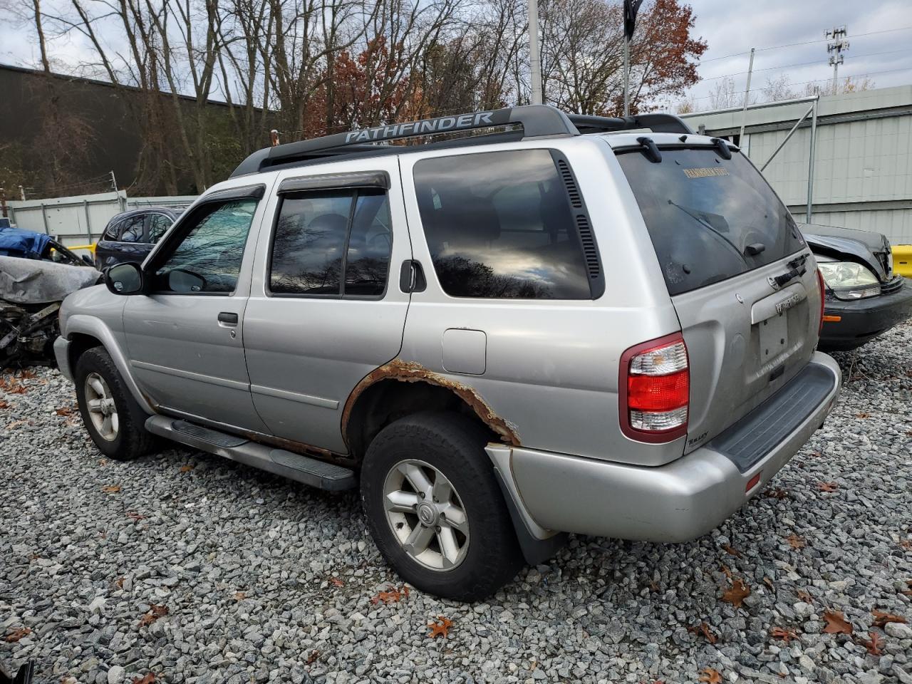 2004 NISSAN PATHFINDER