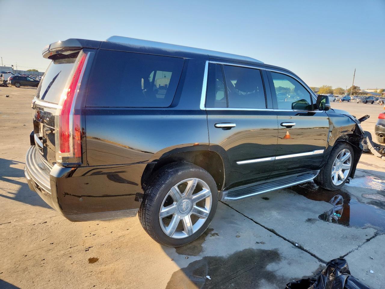 2017 CADILLAC ESCALADE