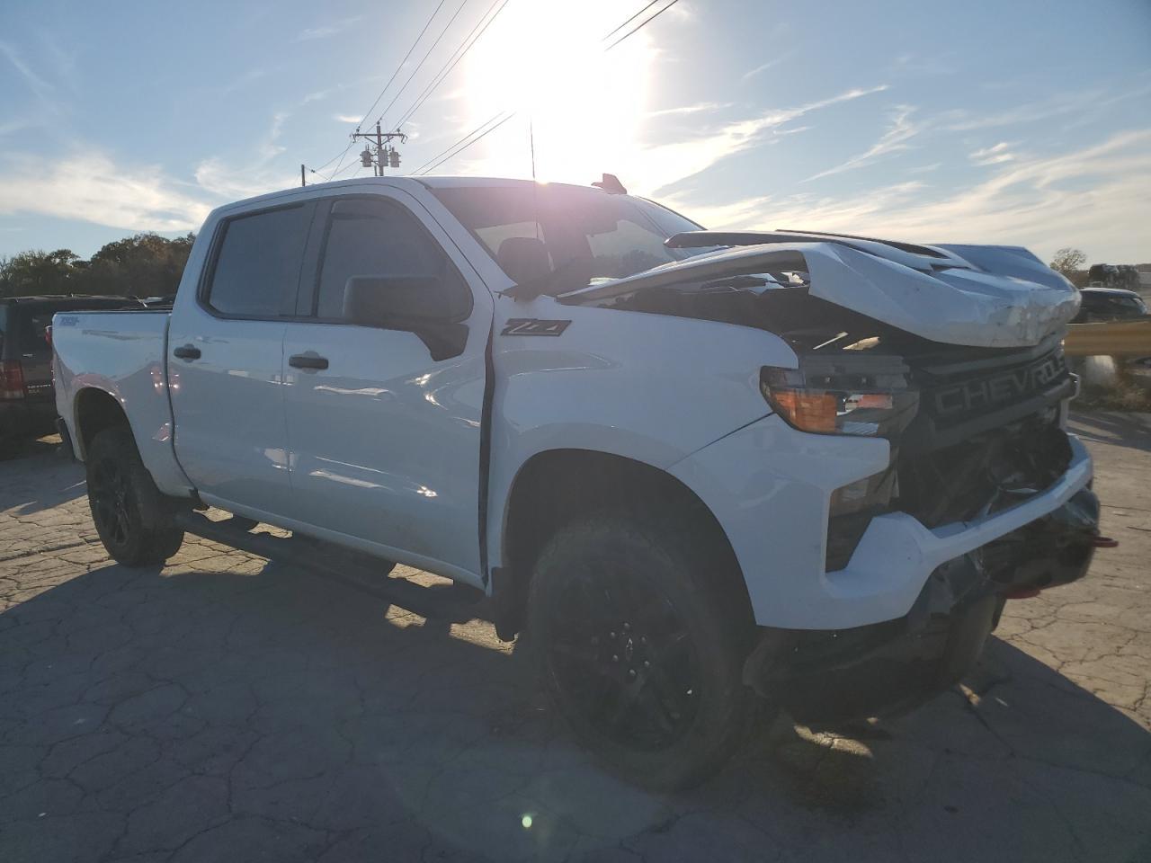 2024 CHEVROLET Silverado