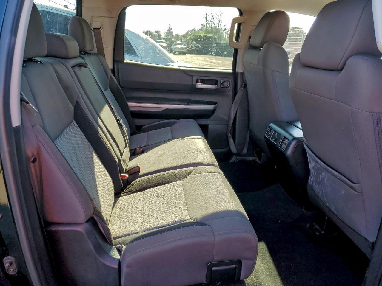2016 TOYOTA TUNDRA