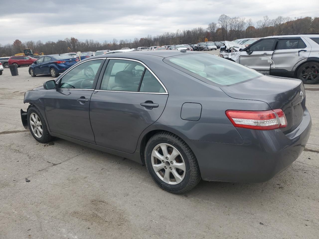 2011 TOYOTA CAMRY