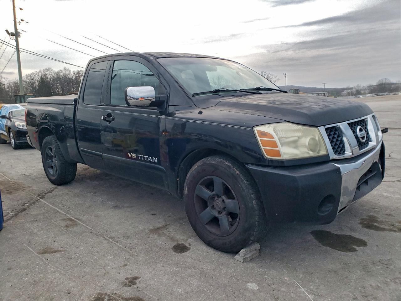 2005 NISSAN Titan
