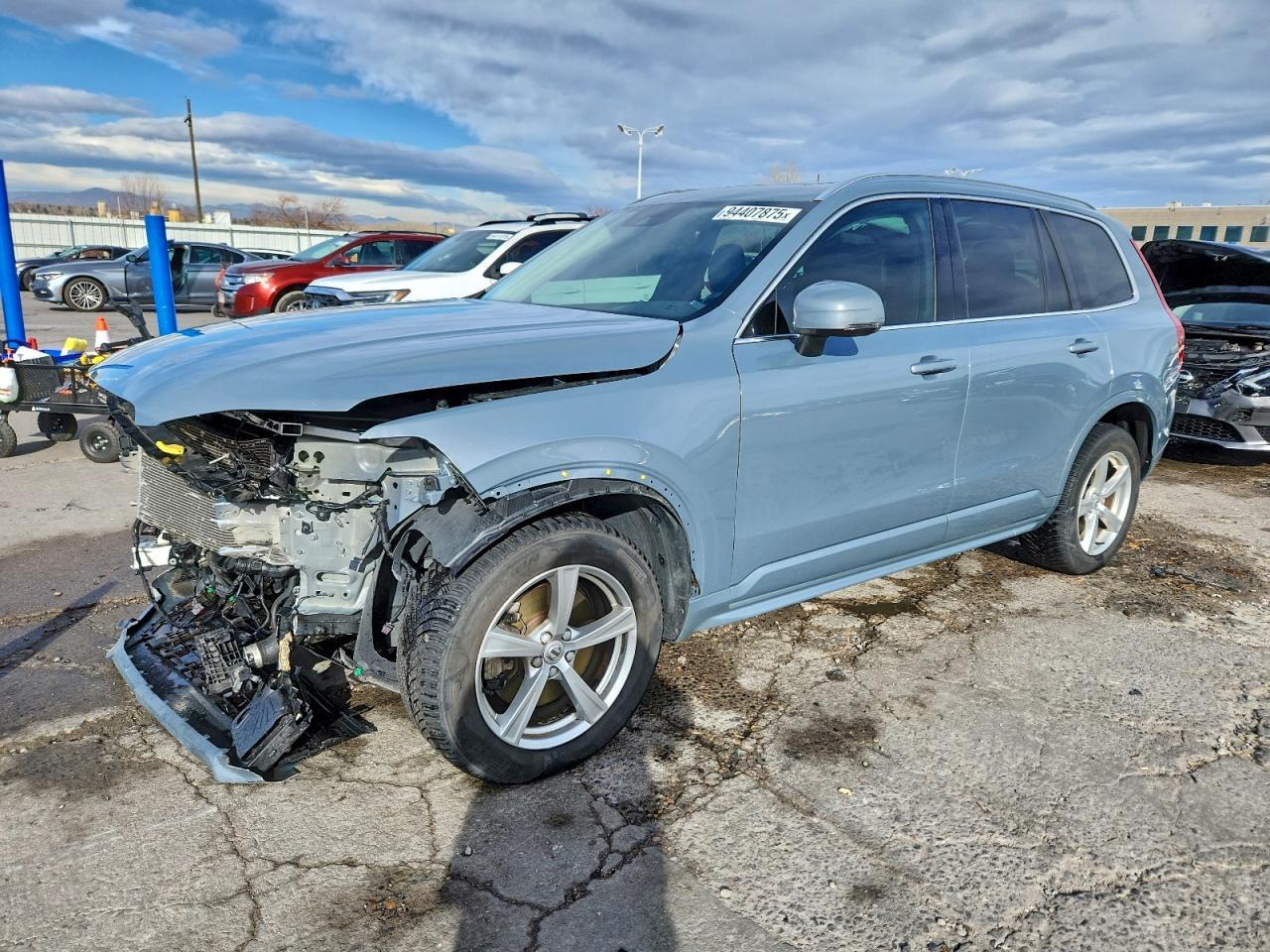 2020 VOLVO XC90
