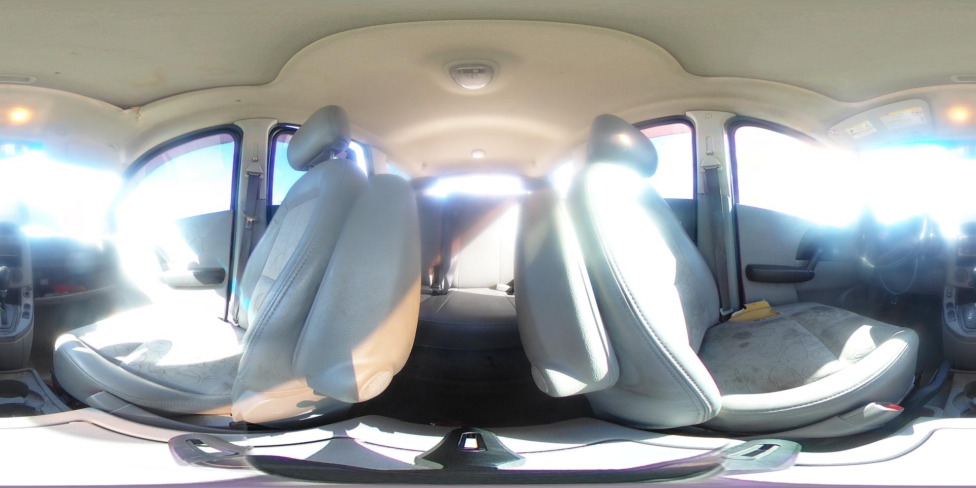 2004 SATURN Vue