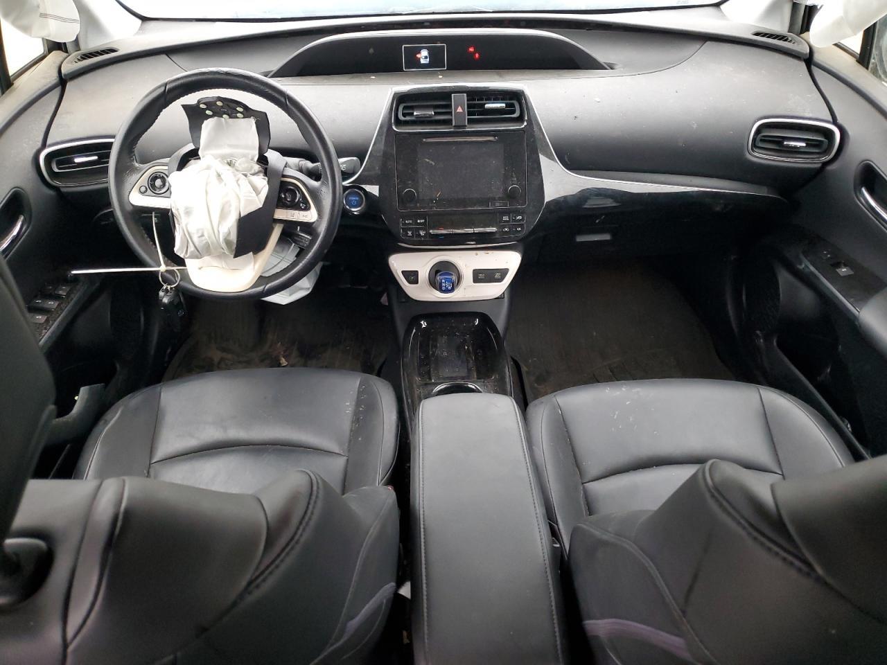 2017 TOYOTA PRIUS