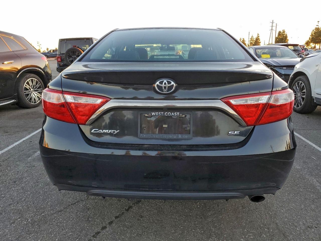 2017 TOYOTA CAMRY