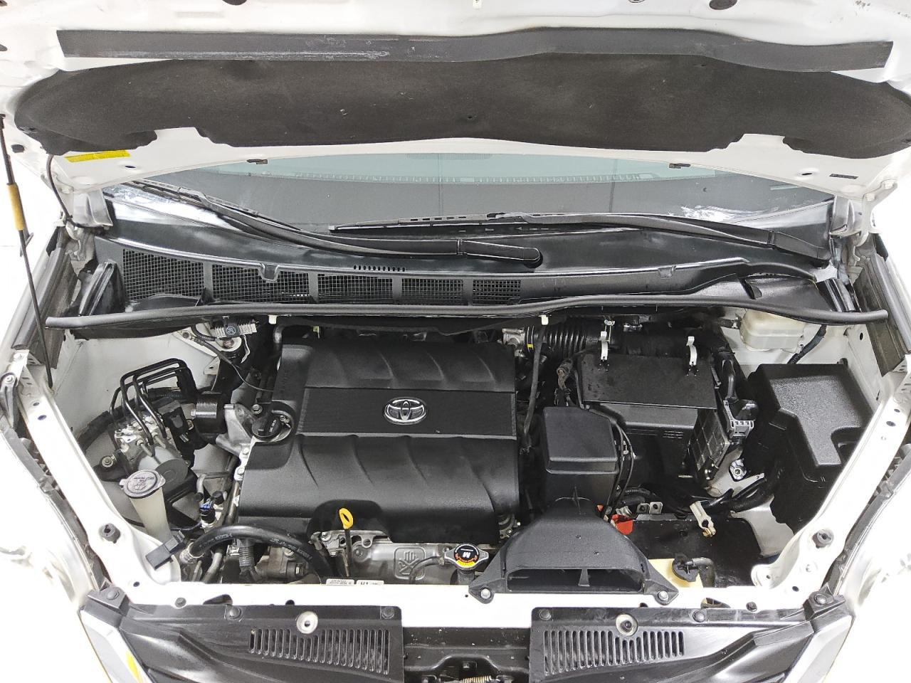 2014 TOYOTA SIENNA