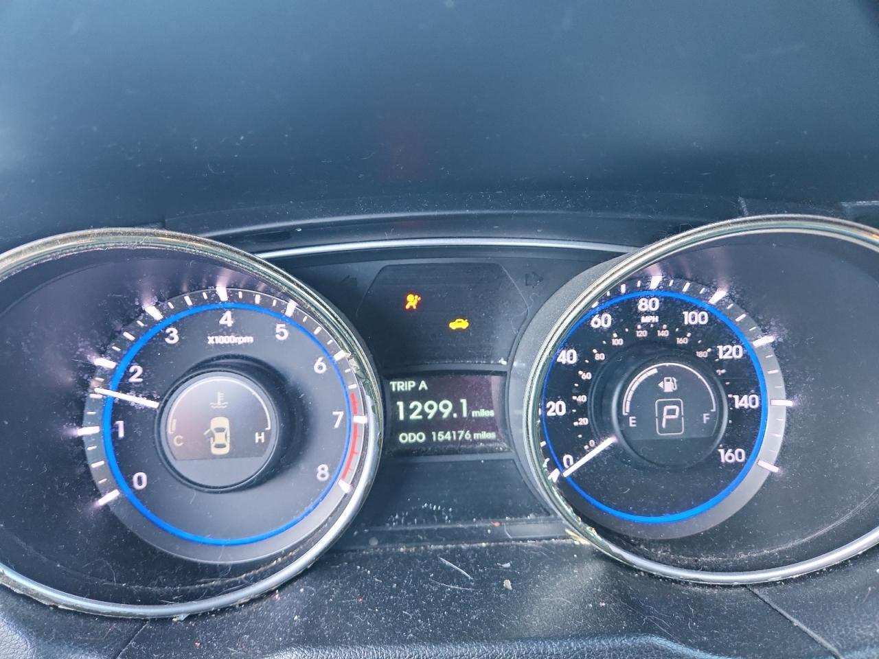 2011 HYUNDAI SONATA