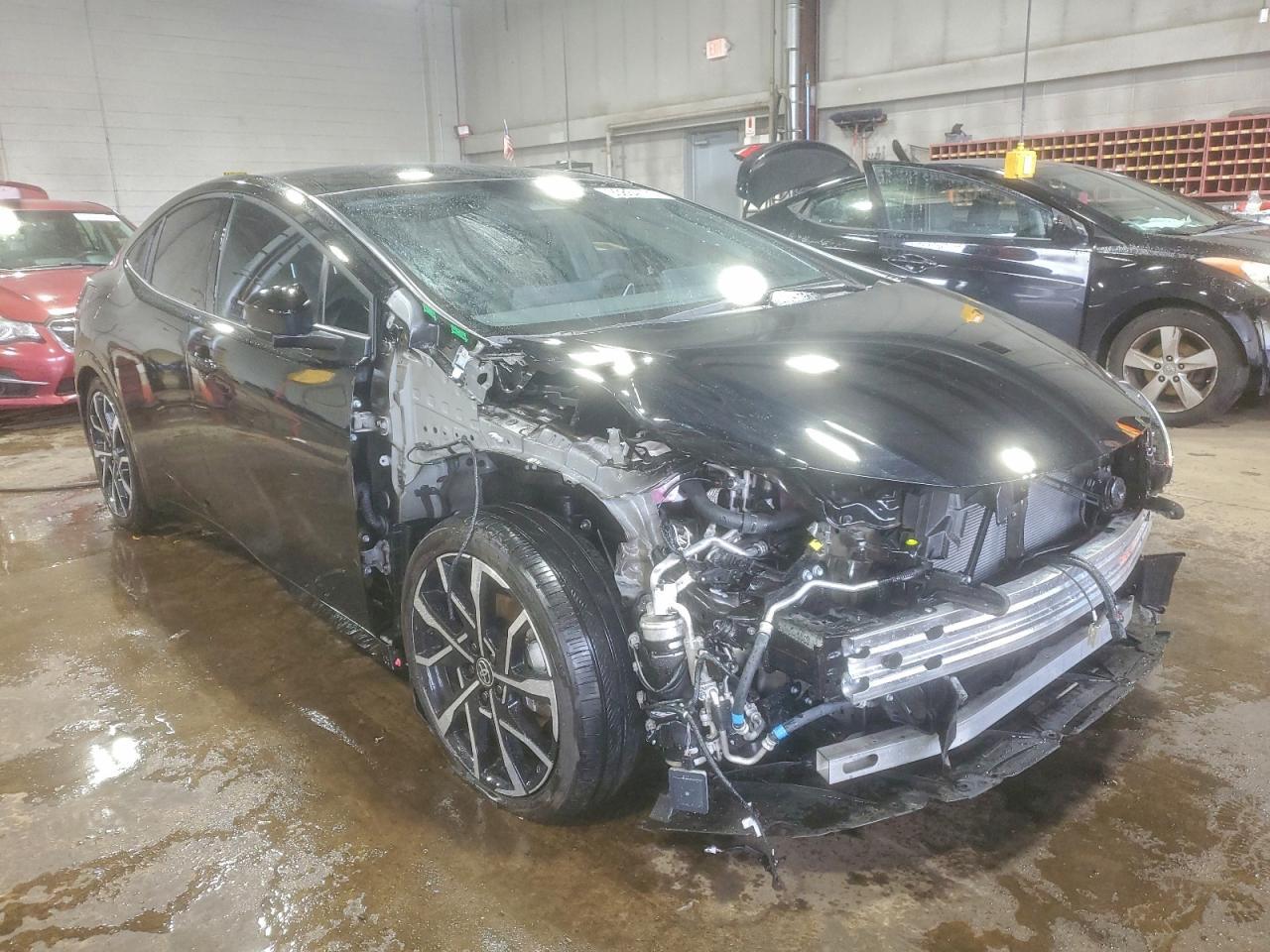 2025 TOYOTA PRIUS