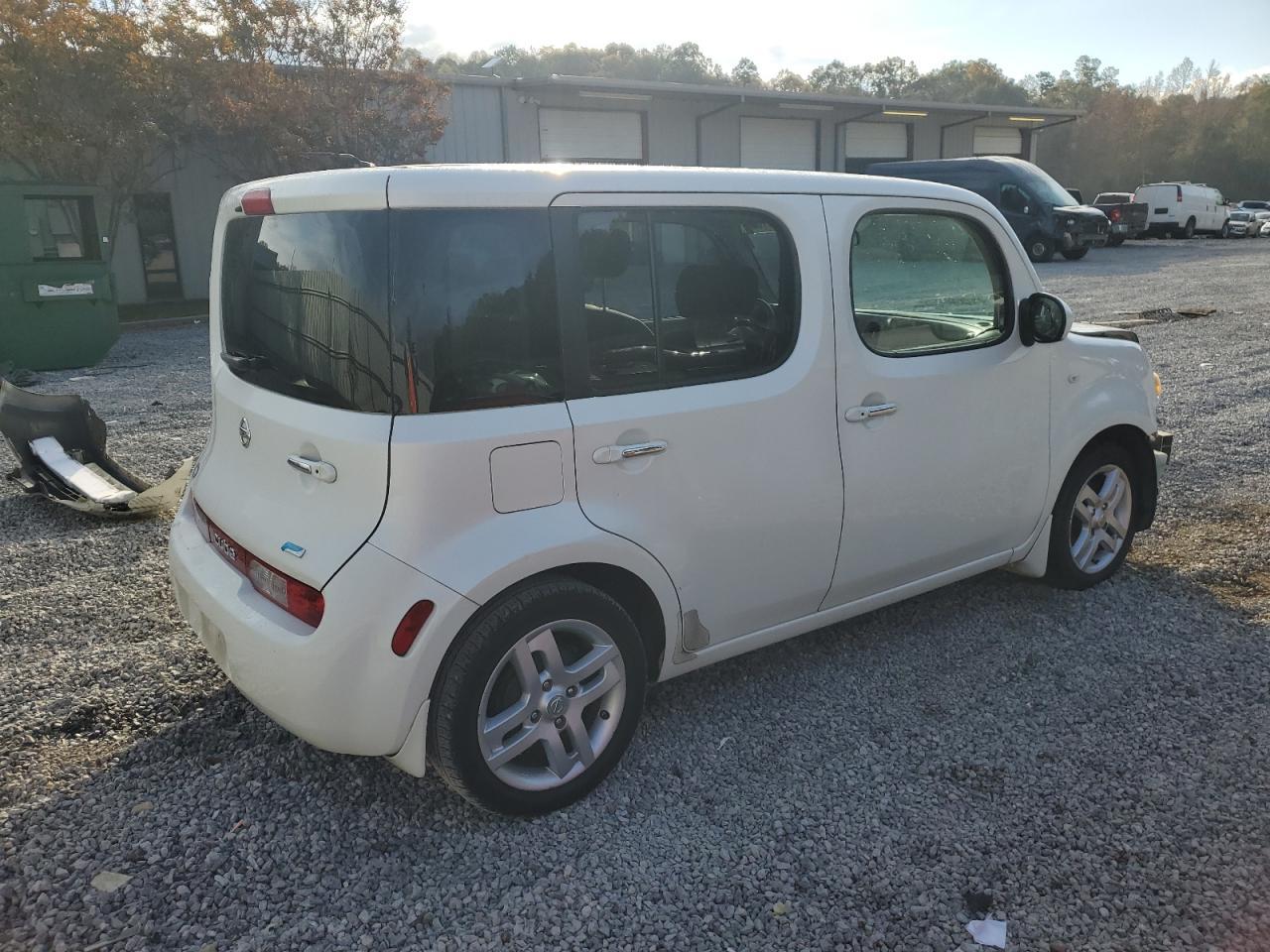 2013 NISSAN CUBE