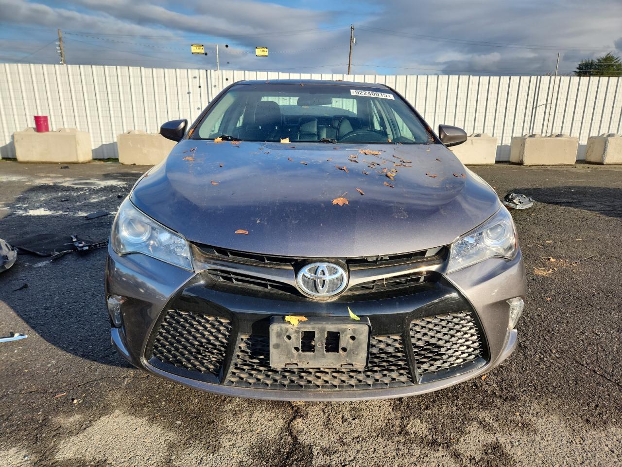 2016 TOYOTA CAMRY