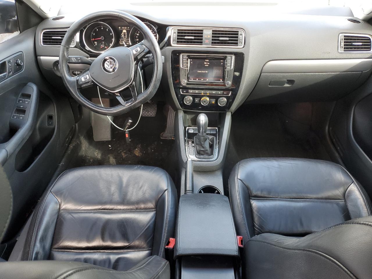 2017 VOLKSWAGEN JETTA