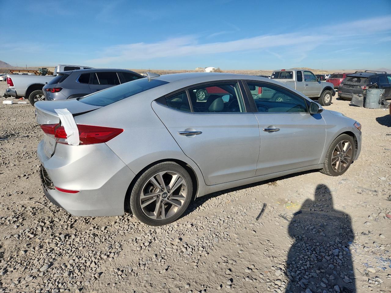 2017 HYUNDAI ELANTRA