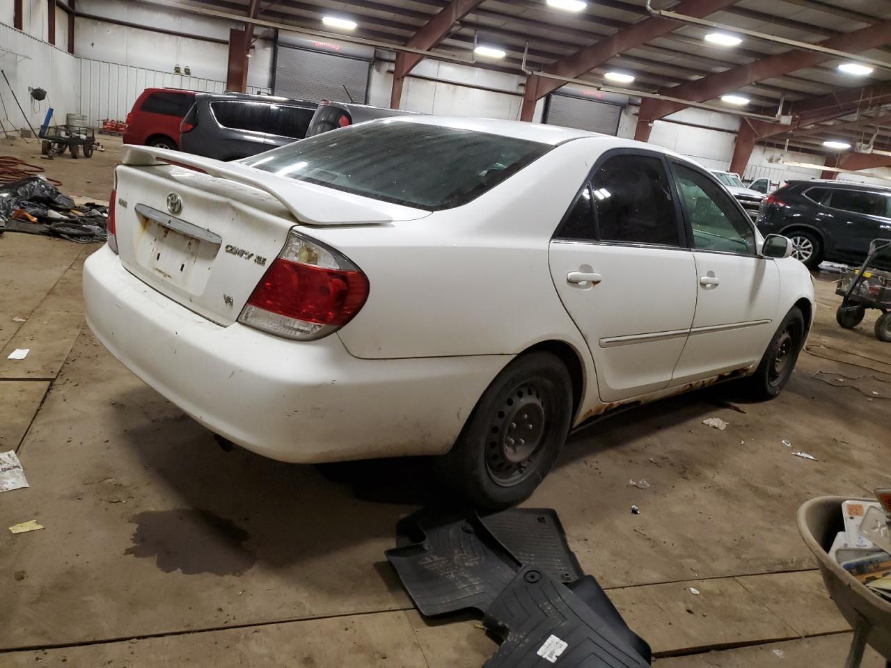 2005 TOYOTA CAMRY