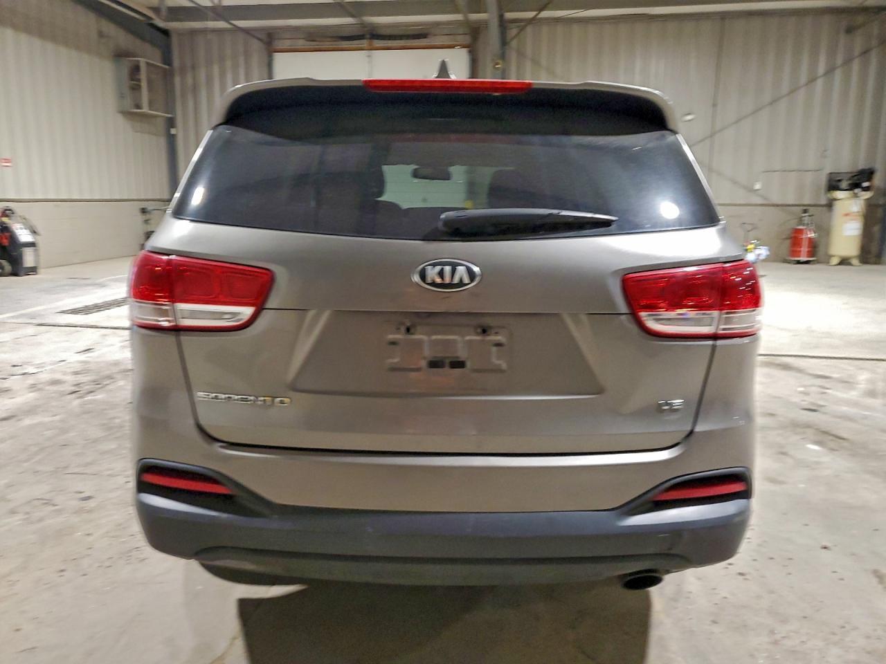 2016 KIA SORENTO