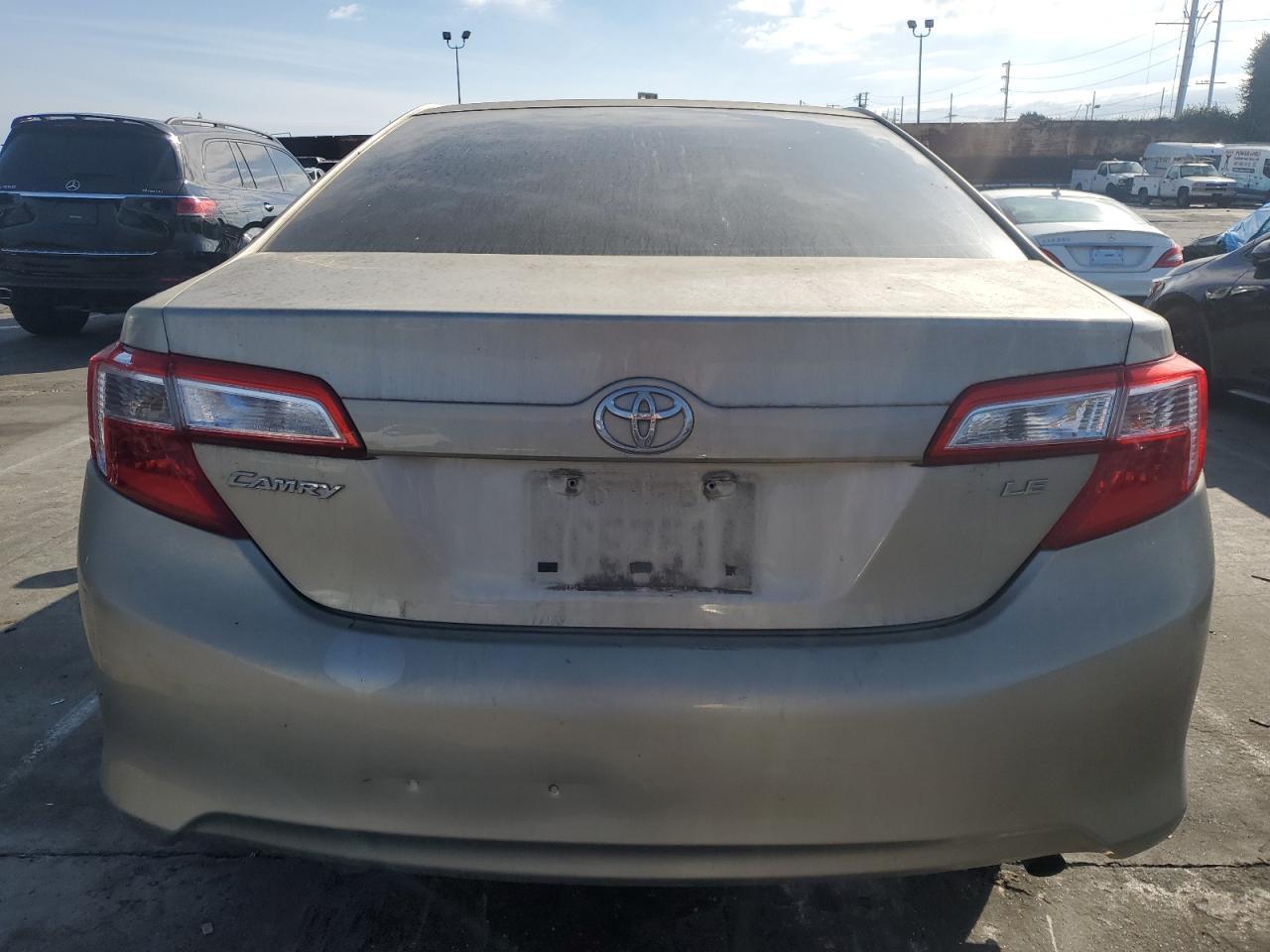 2014 TOYOTA CAMRY