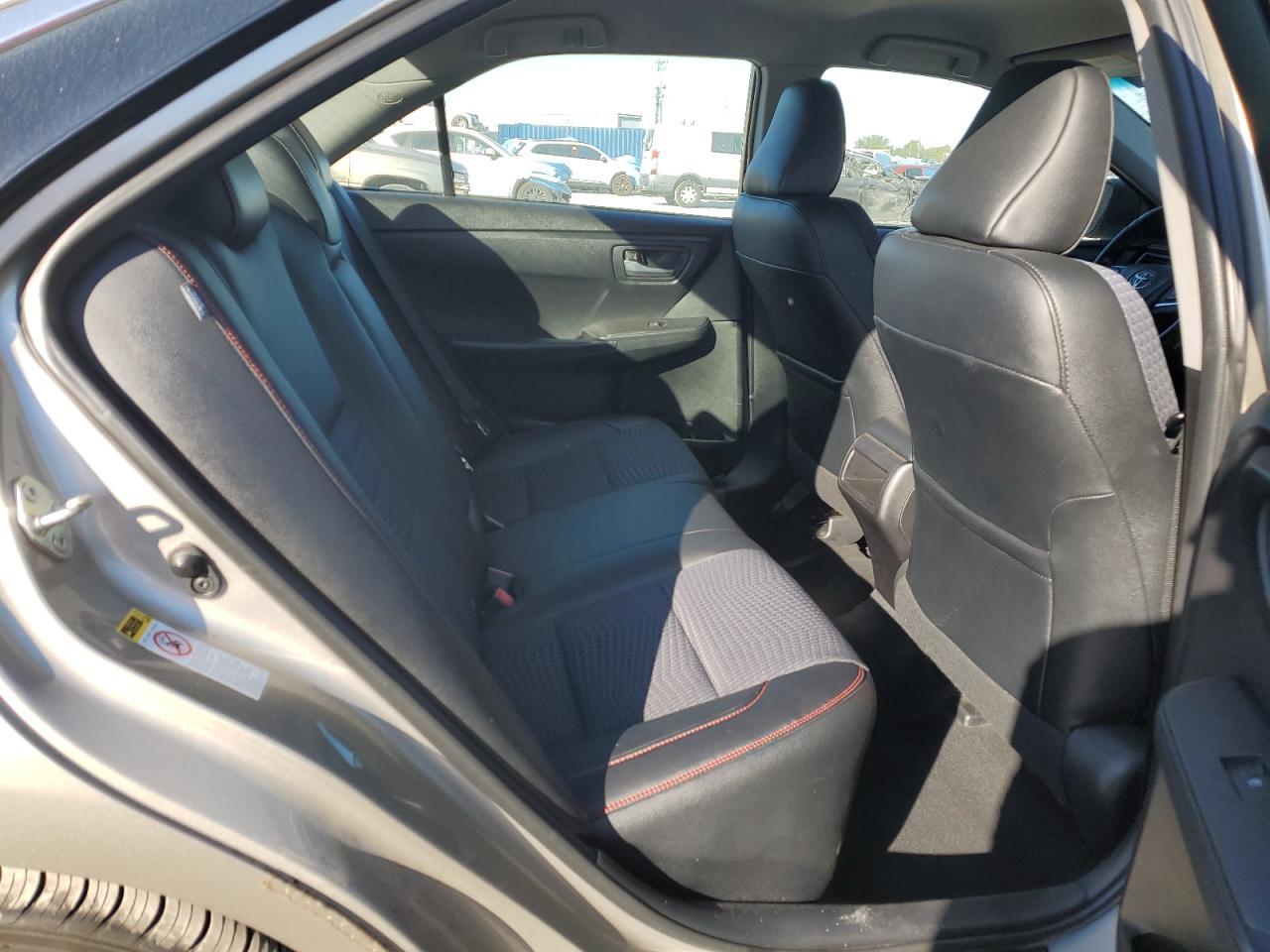 2015 TOYOTA CAMRY