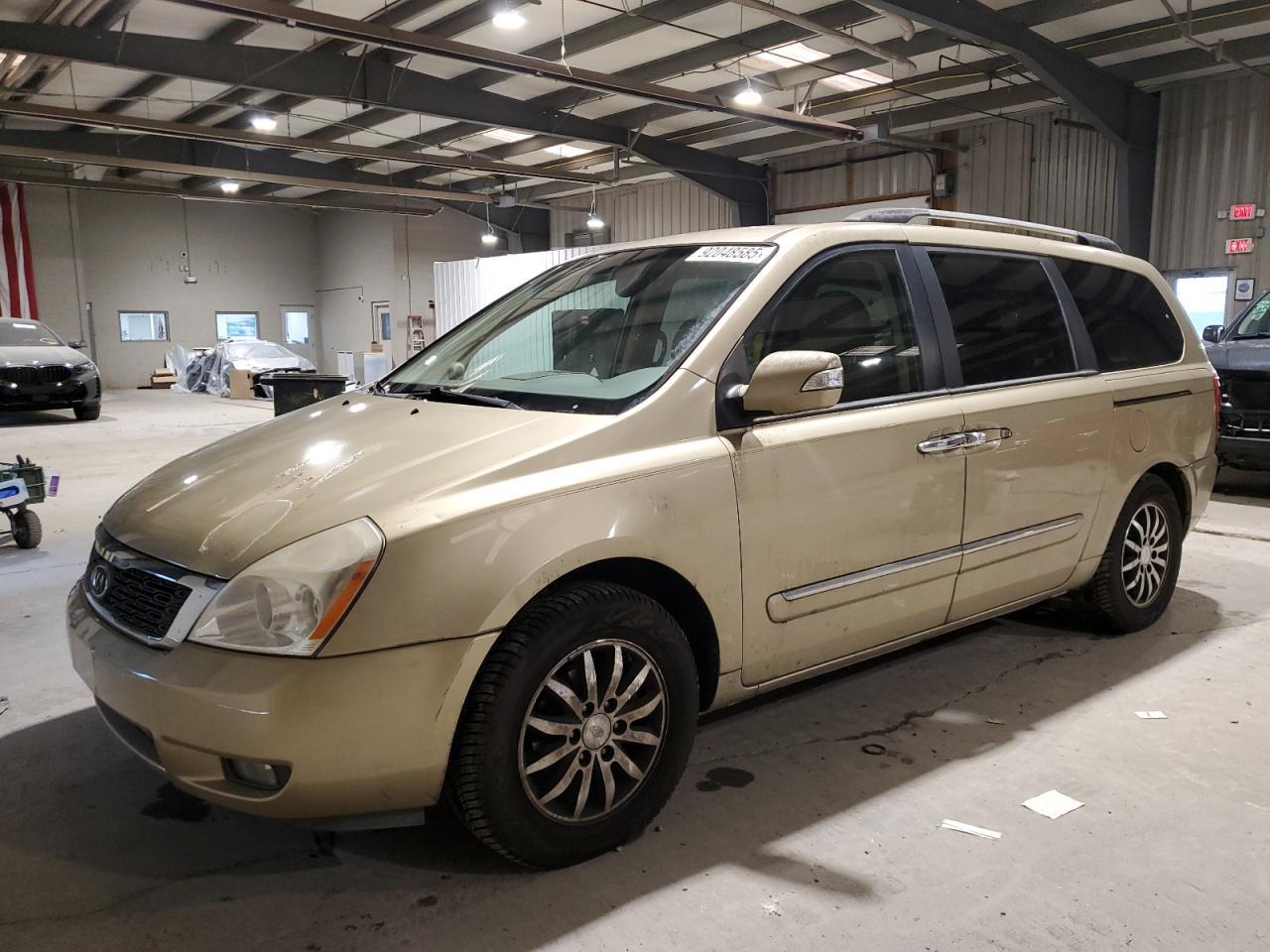 2011 KIA SEDONA
