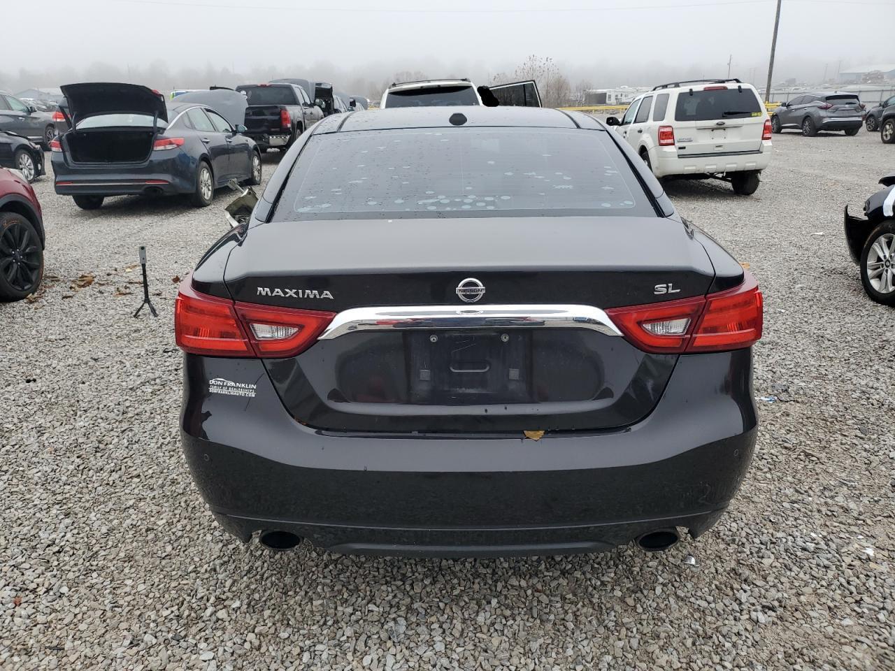 2017 NISSAN Maxima