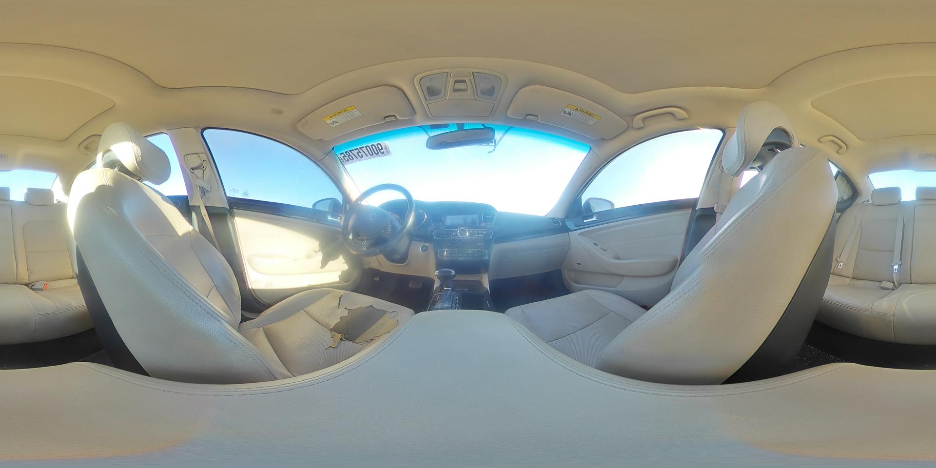 2015 KIA Cadenza