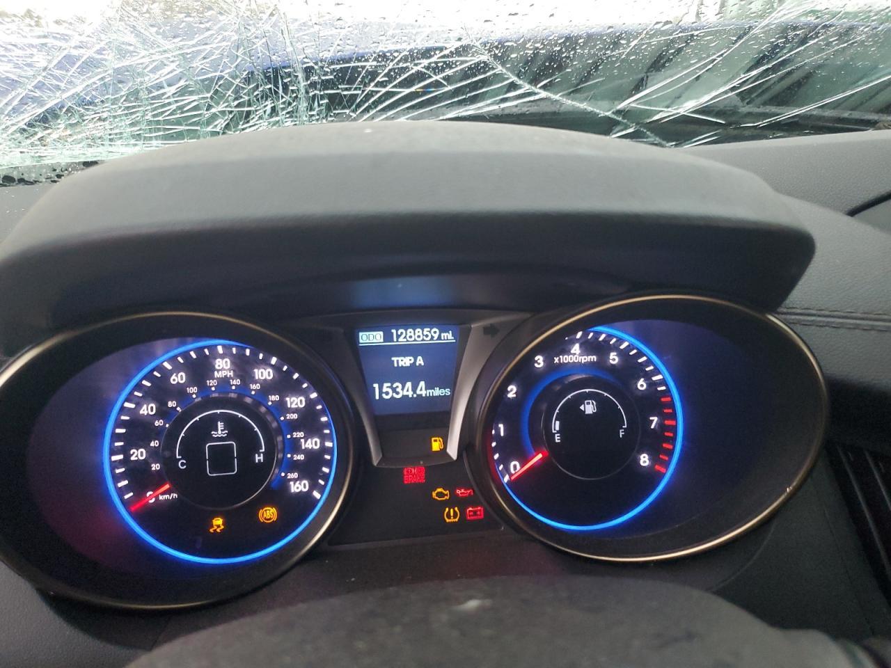 2013 HYUNDAI GENESIS