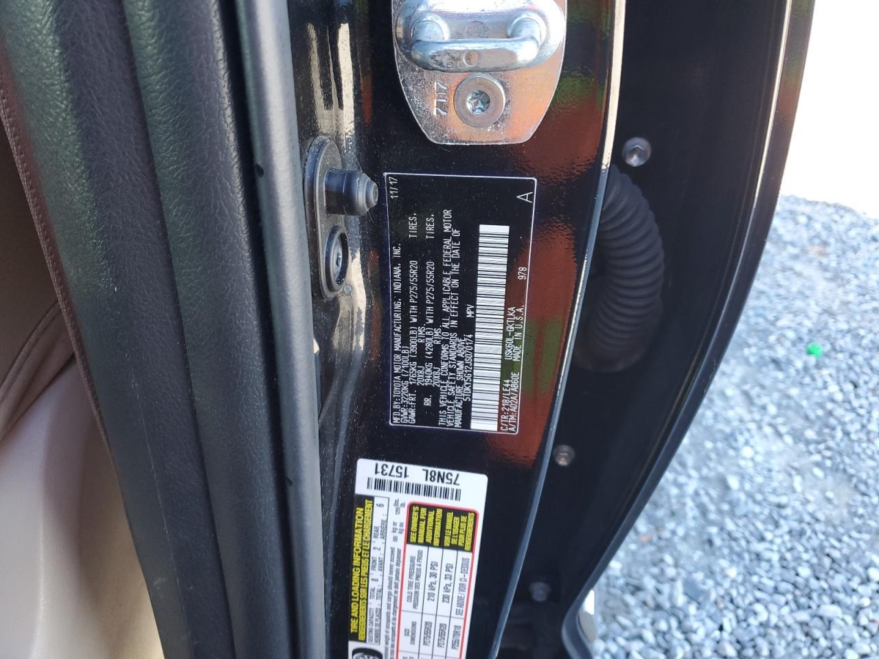 2018 TOYOTA Sequoia